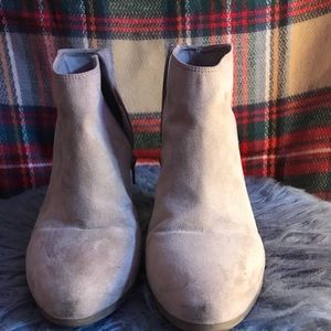 Old navy boots with heels